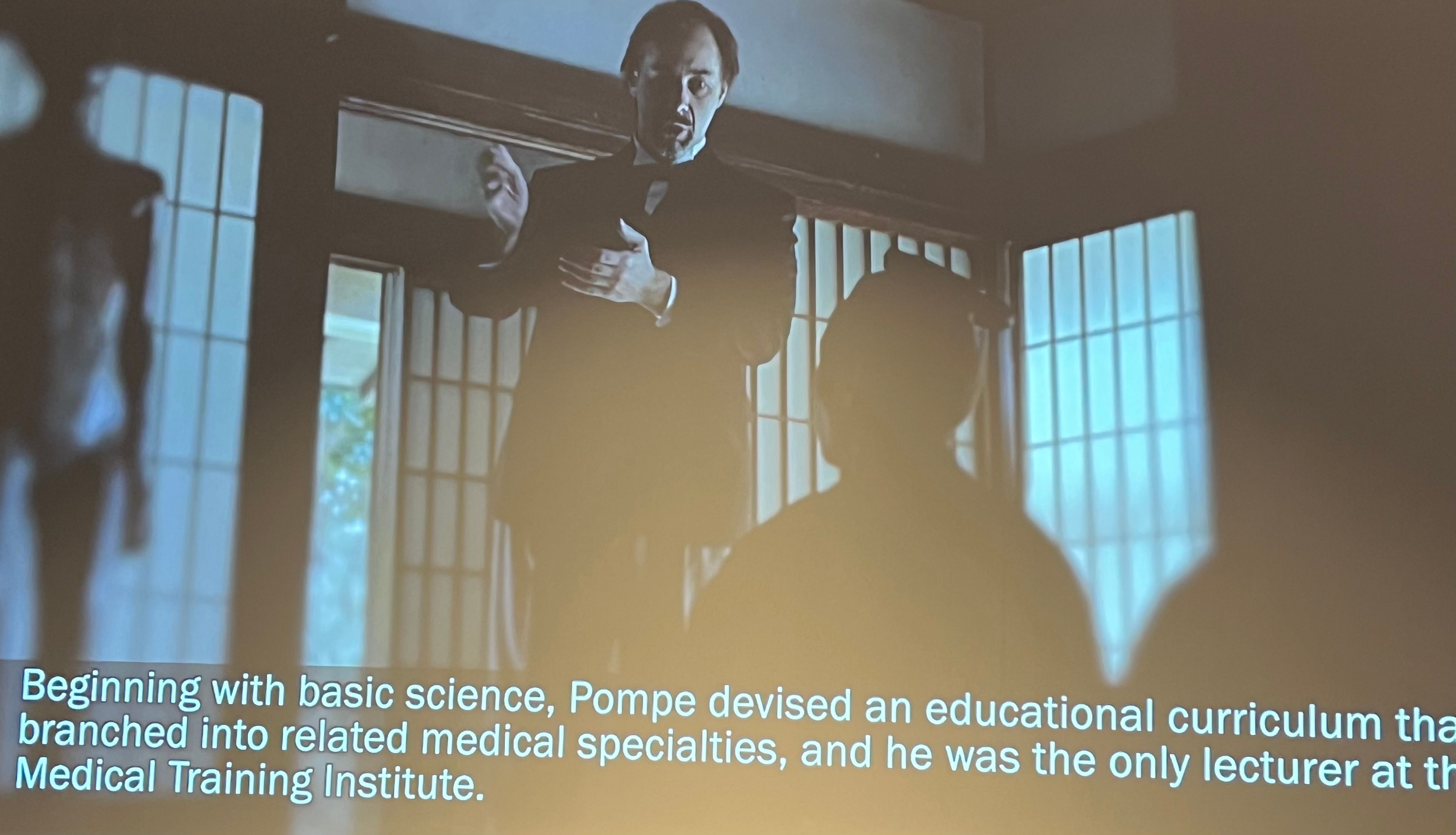 Image in a image block